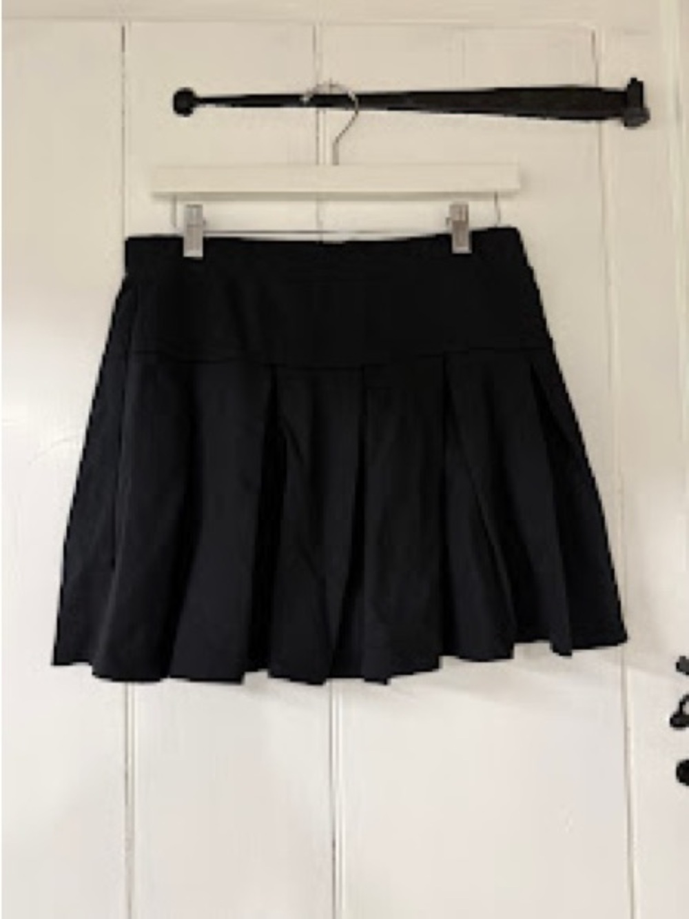 American Eagle Black Pleated Women's Skirt